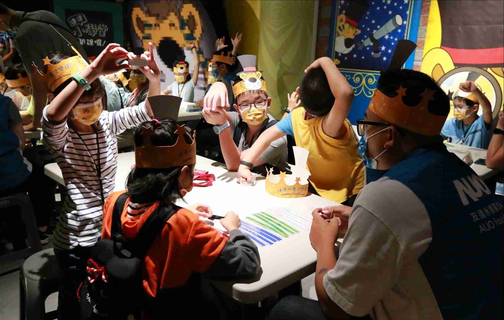 PA直营以永续理念推动全人教育计划，，内外结盟储备科普教育人才，，荣获亚太永续行动奖社会共融面的金奖肯定